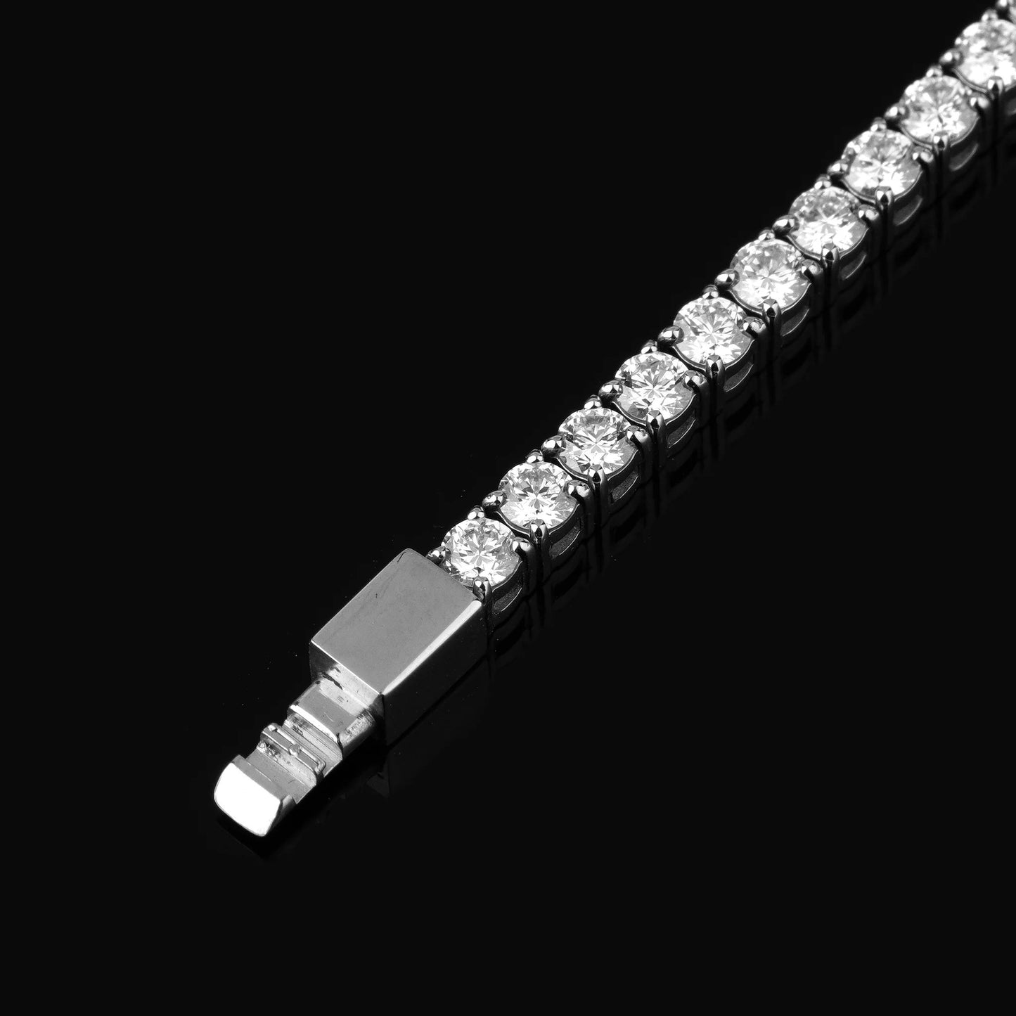 Round 0.10crt Stainless steel(316L), Tennis Bracelet with (Lab grown diamond / Moissanite Diamonds)