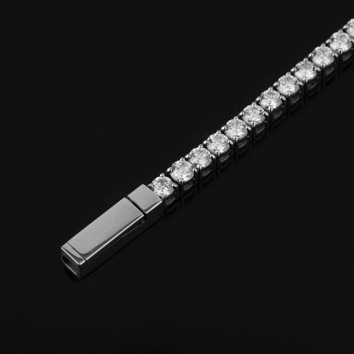 Round 0.10crt Stainless steel(316L), Tennis Bracelet with (Lab grown diamond / Moissanite Diamonds)